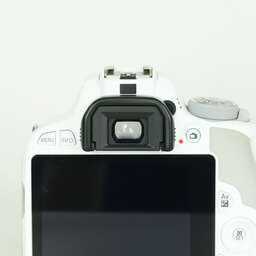 Canon EOS Kiss X7 ボディ ホワイト