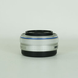 OLYMPUS M.ZUIKO DIGITAL 17mm F2.8 シルバー