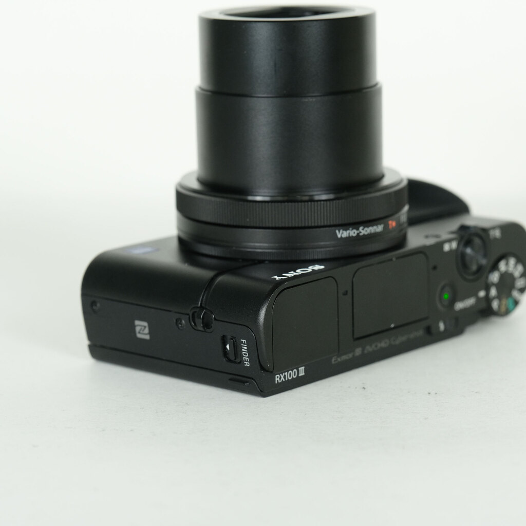 SONY Cyber-shot DSC-RX100M3の出品 | ONE SCENE（ワンシーン）