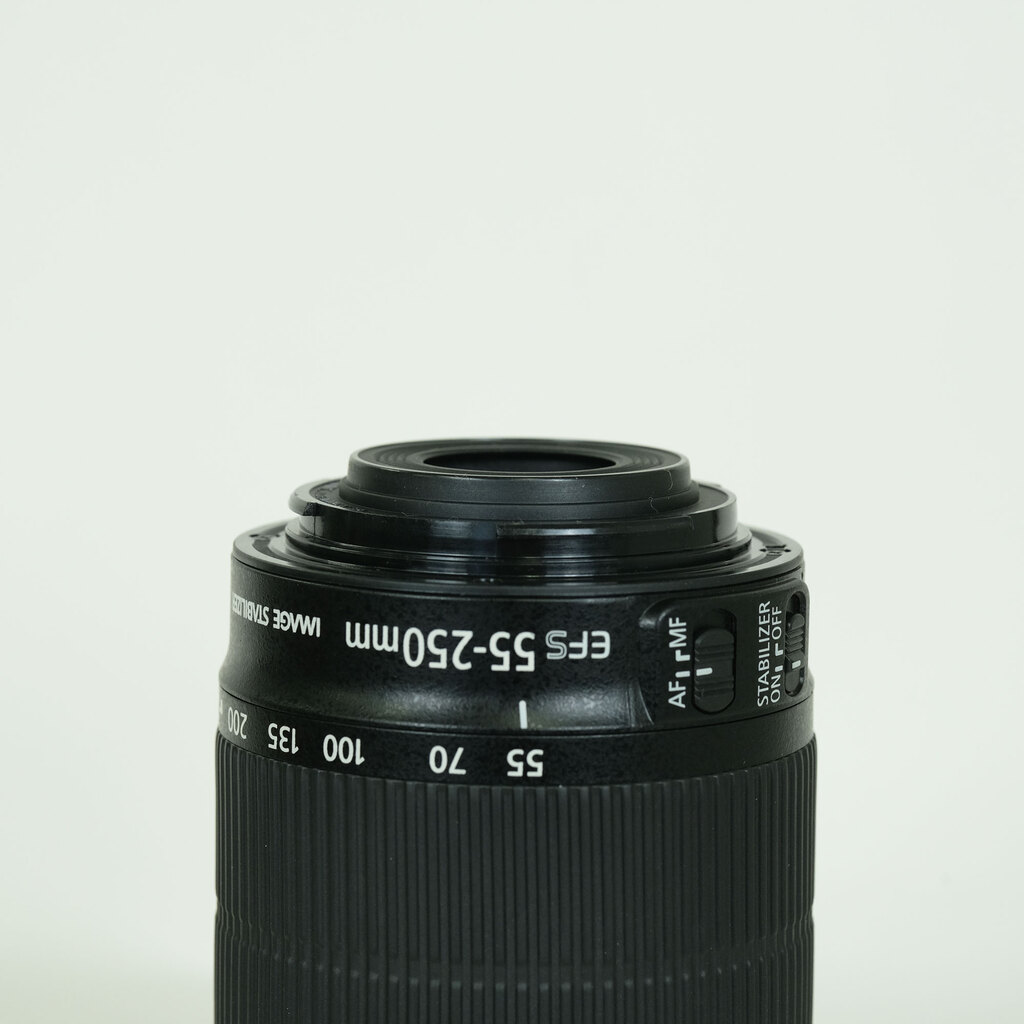 Canon EF-S55-250mm F4-5.6 IS STM Canon EF-S55-250mm F4-5.6 IS STM