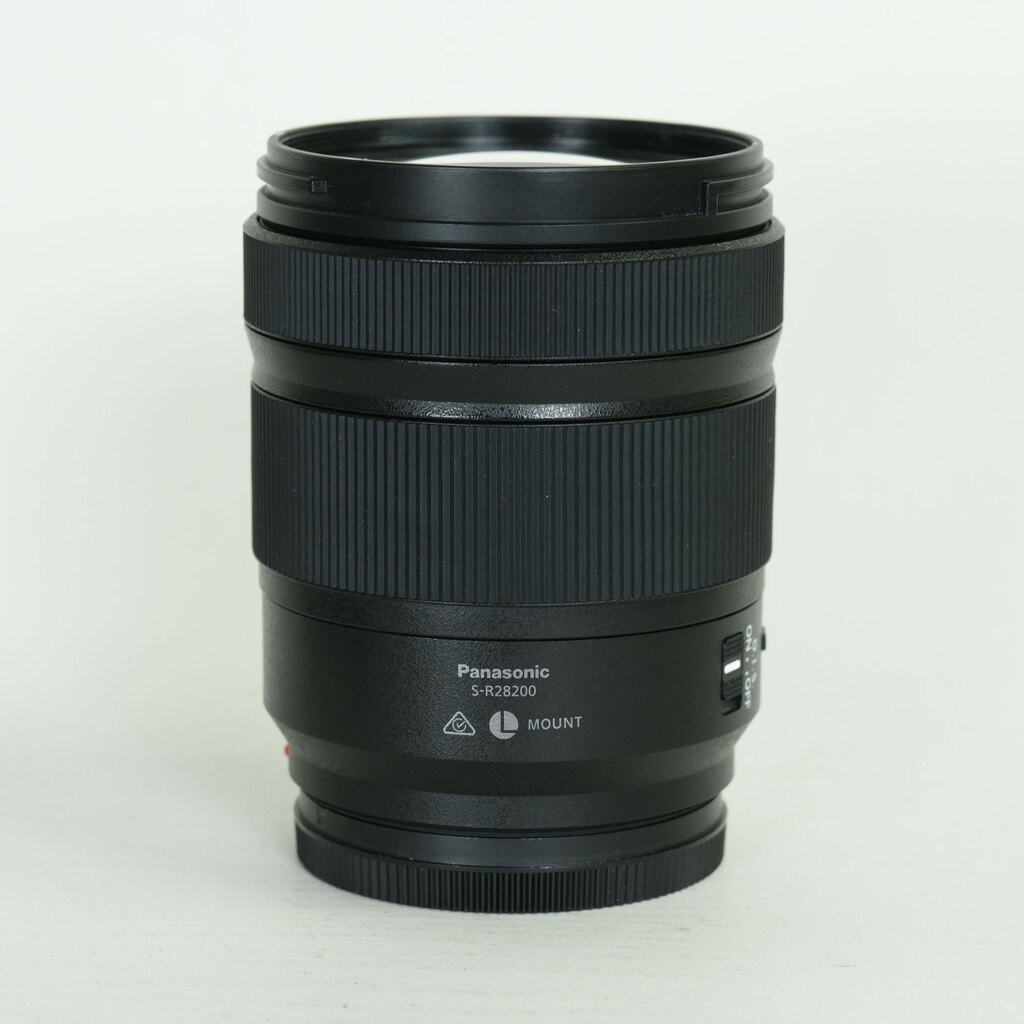 Panasonic LUMIX S 28-200mm F4-7.1 MACRO O.I.S.
