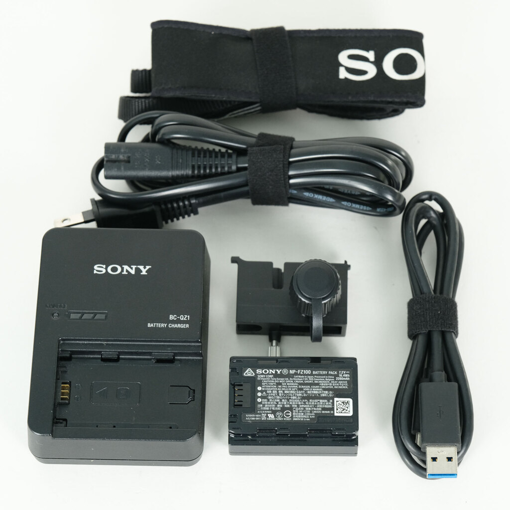 SONY α7R III（ILCE-7RM3）の出品 | ONE SCENE（ワンシーン）