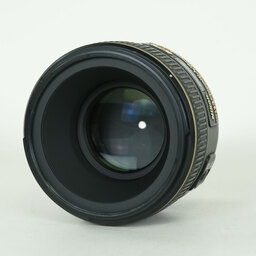 Nikon AF-S NIKKOR 58mm f/1.4G Nikon AF-S NIKKOR 58mm f/1.4G