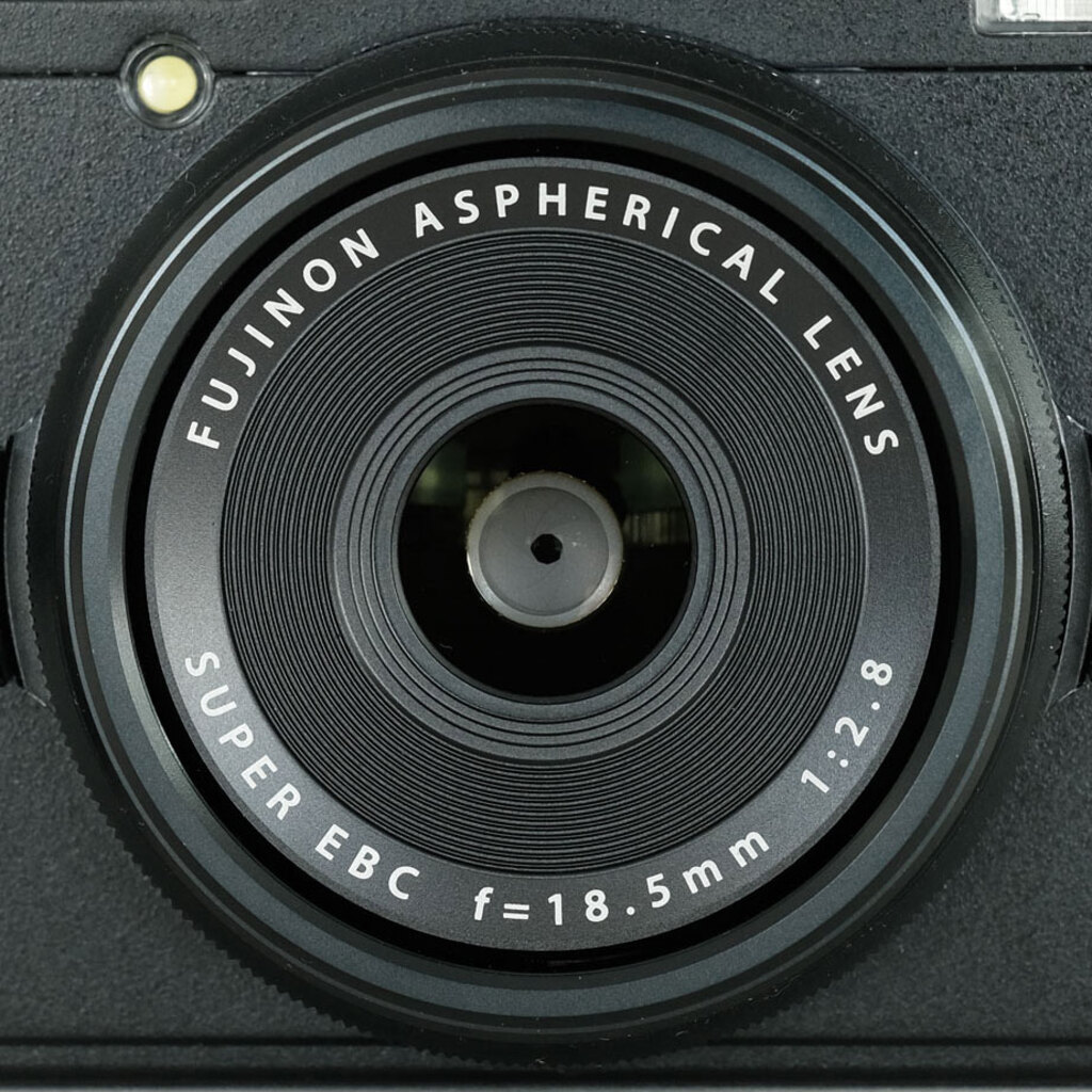 FUJIFILM X70 ブラック