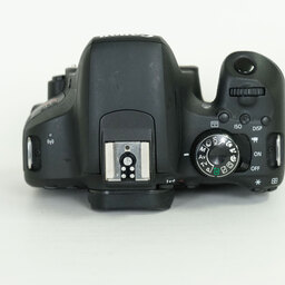Canon EOS Kiss X9i