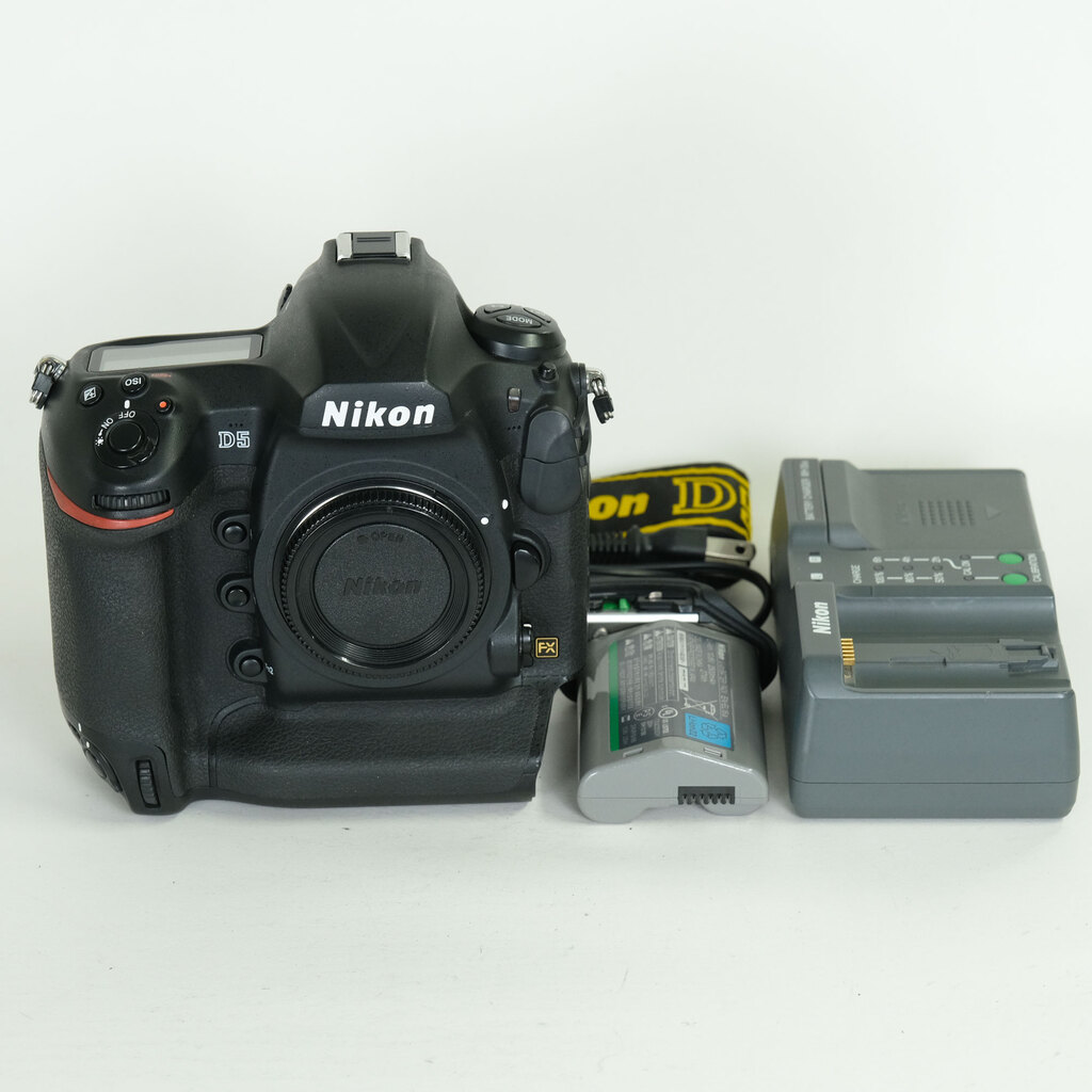 Nikon D5