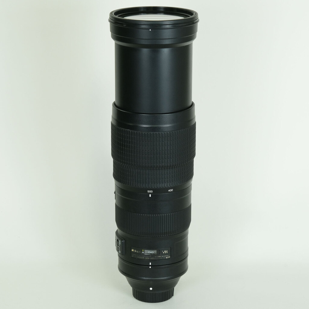 Nikon AF-S NIKKOR 200-500mm f/5.6E ED VR Nikon AF-S NIKKOR 200-500mm f/5.6E ED VR