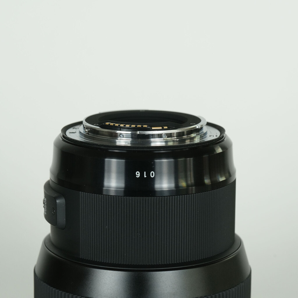 SONY FE 85mm F1.8 SEL85F18
