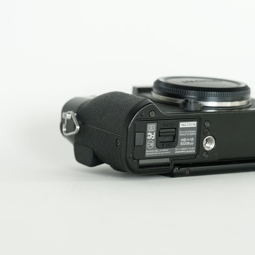 FUJIFILM X-T20 FUJIFILM X-T20