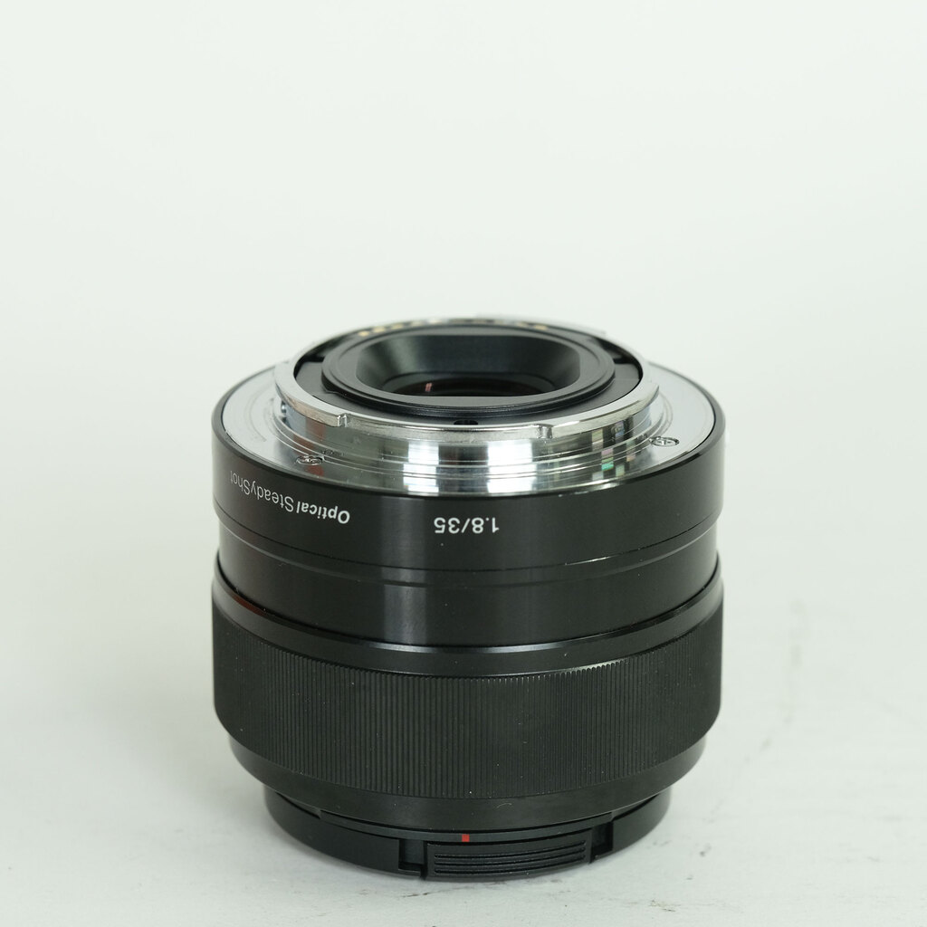 SONY E 35mm F1.8 OSS SEL35F18