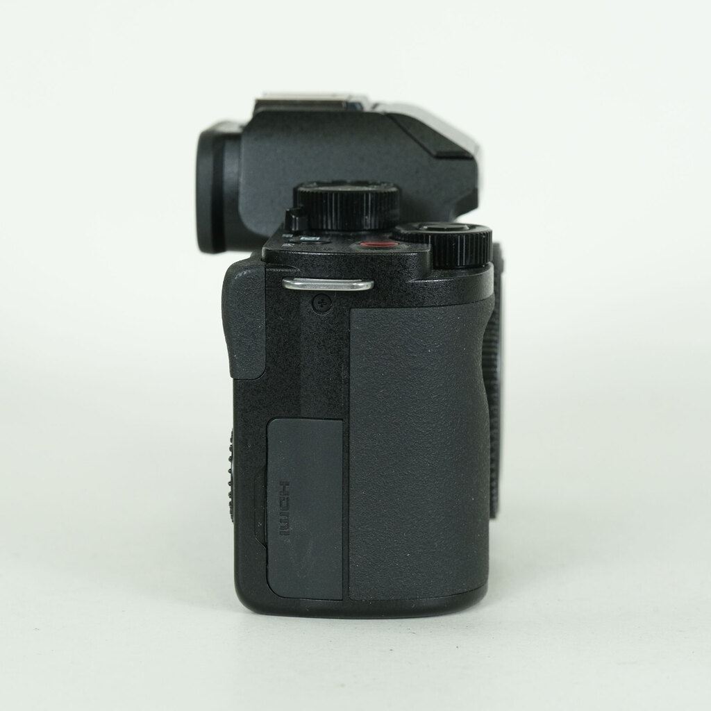 Panasonic LUMIX DC-G100