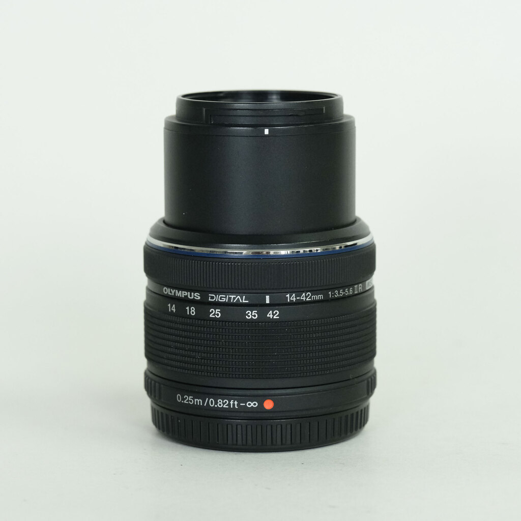 OLYMPUS M.ZUIKO DIGITAL 14-42mm F3.5-5.6IIR ブラック OLYMPUS M.ZUIKO DIGITAL 14-42mm F3.5-5.6IIR ブラック