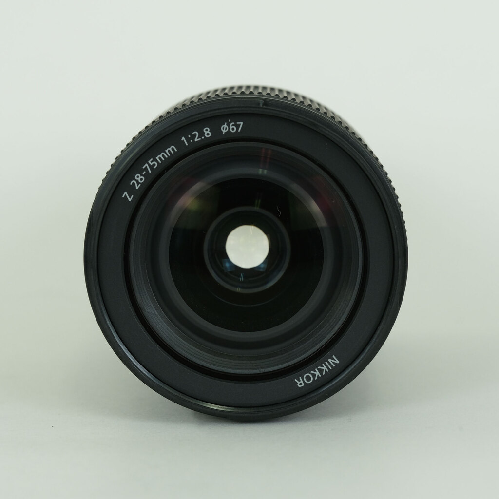 Nikon NIKKOR Z 28-75mm f/2.8 Nikon NIKKOR Z 28-75mm f/2.8