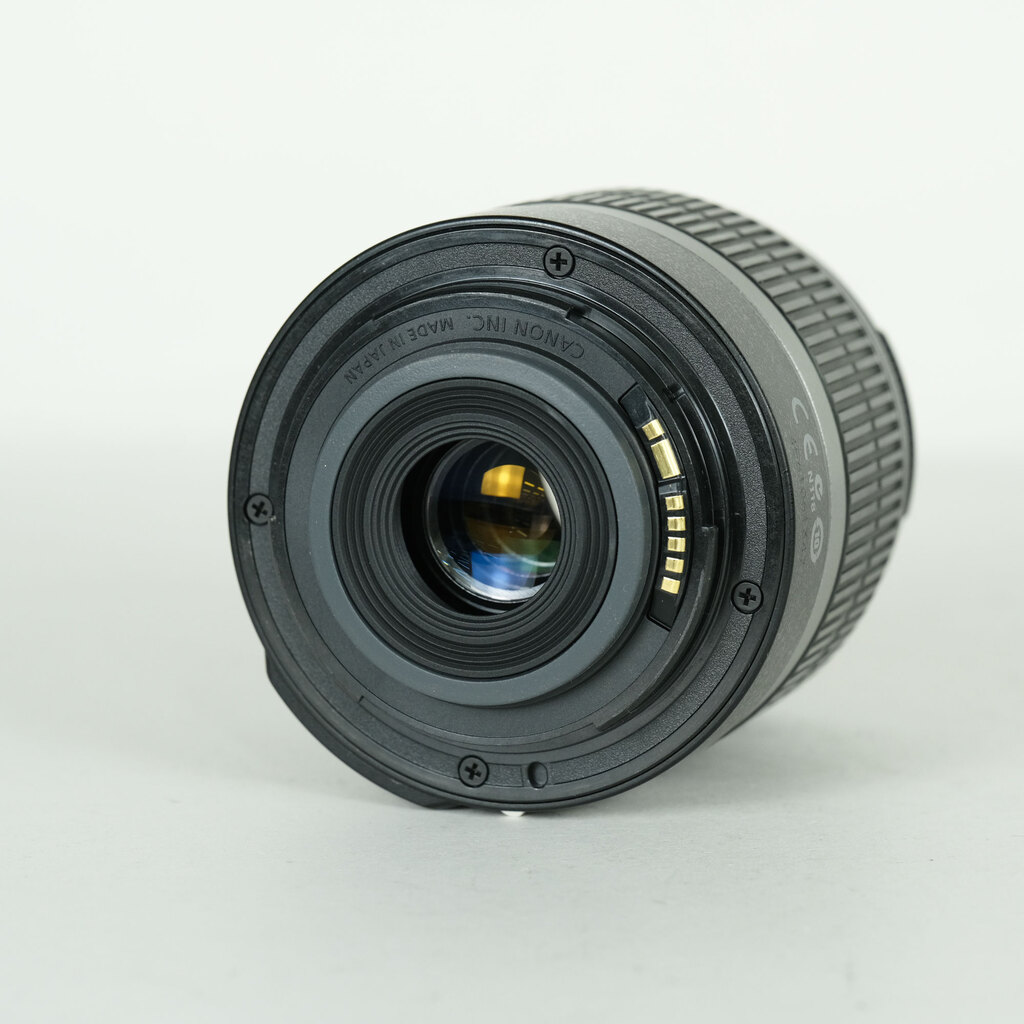 Canon EF-S18-55mm F3.5-5.6 ISの出品 | ONE SCENE（ワンシーン）