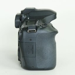 Canon EOS 80D