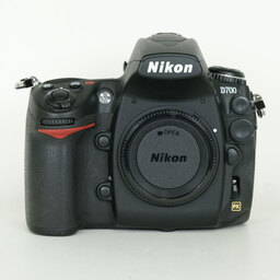 Nikon D700 ボディ