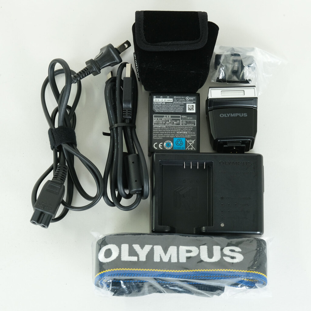 OLYMPUS OM-D E-M1 Mark II OLYMPUS OM-D E-M1 Mark II