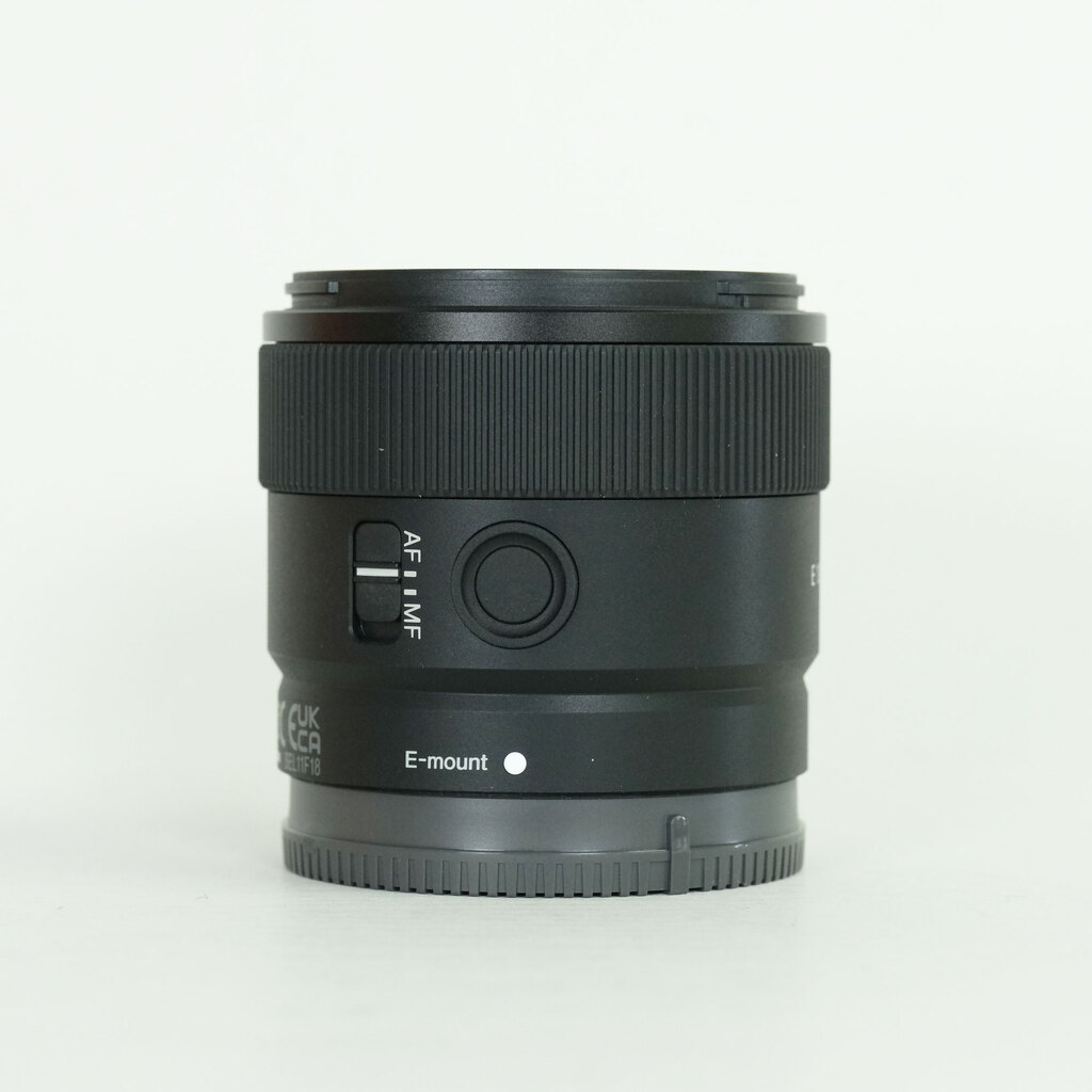 SONY E 11mm F1.8 SEL11F18