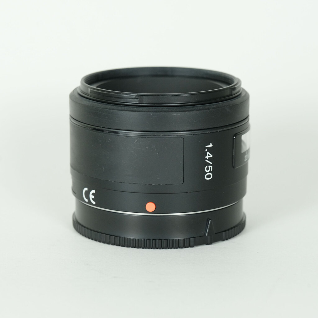 SONY 50mm F1.4 SAL50F14 SONY 50mm F1.4 SAL50F14