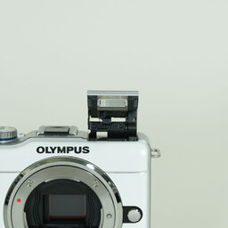 OLYMPUS PEN Lite E-PL1 ボディ ホワイト OLYMPUS PEN Lite E-PL1 ボディ ホワイト