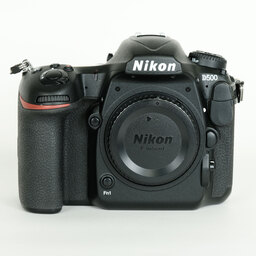 Nikon D500