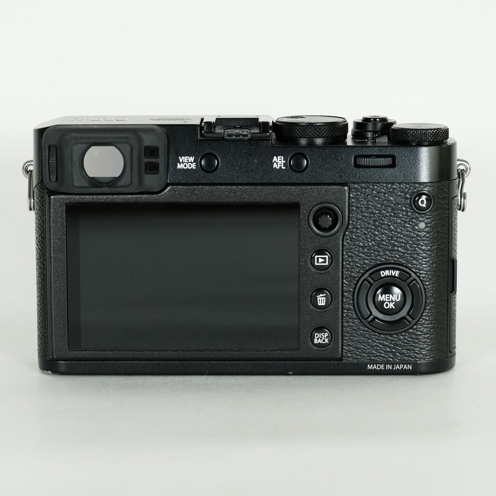 FUJIFILM X100F ブラック