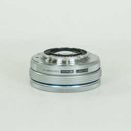 OLYMPUS M.ZUIKO DIGITAL ED 14-42mm F3.5-5.6 EZ シルバー OLYMPUS M.ZUIKO DIGITAL ED 14-42mm F3.5-5.6 EZ シルバー