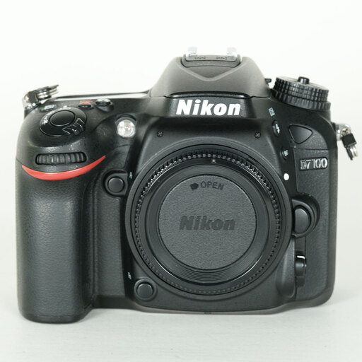 Nikon D7100