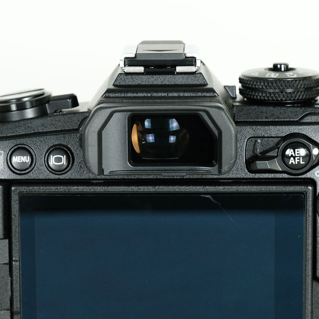 OLYMPUS OM-D E-M1 Mark III