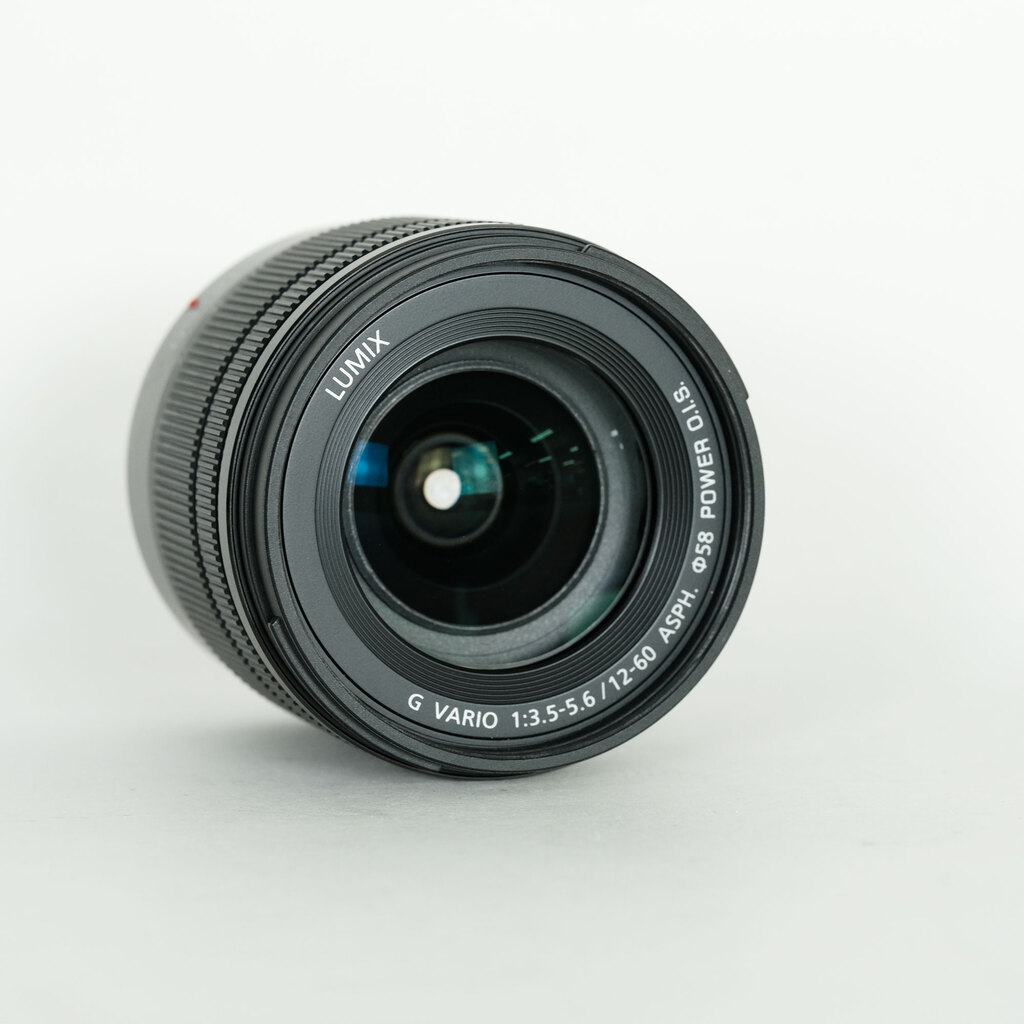 Panasonic LUMIX G VARIO 12-60mm / F3.5-5.6 ASPH. / POWER O.I.S. Panasonic LUMIX G VARIO 12-60mm / F3.5-5.6 ASPH. / POWER O.I.S.