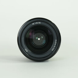 SONY FE 35mm F1.8 SEL35F18F