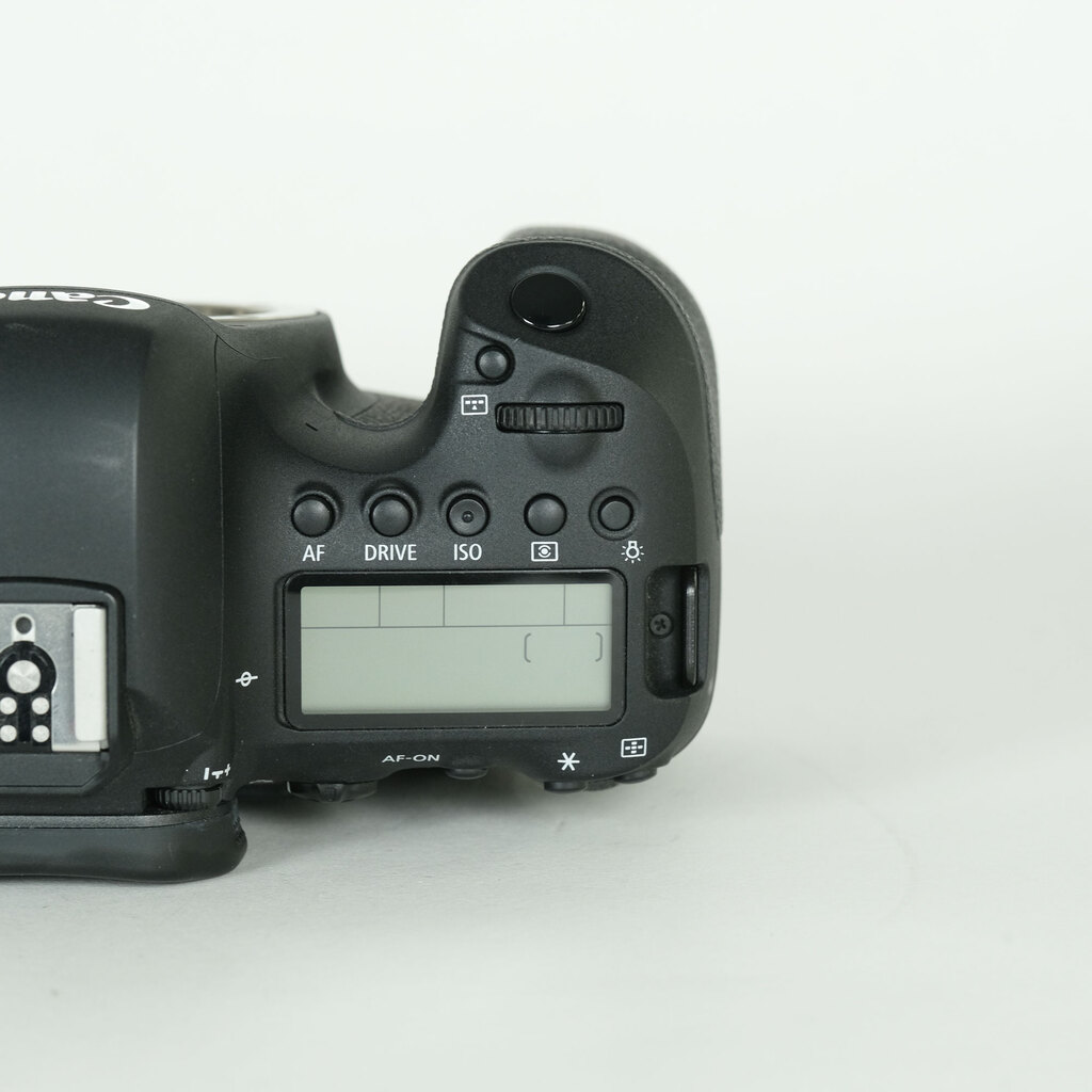 Canon EOS 6D Mark II