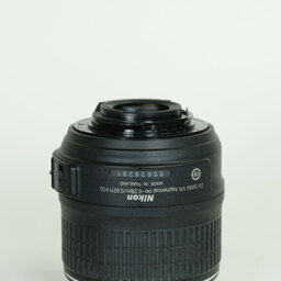 Nikon AF-S DX NIKKOR 18-55mm F3.5-5.6 G VR
