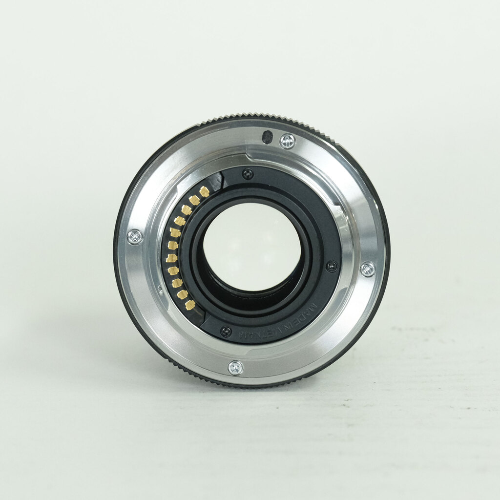 OLYMPUS M.ZUIKO DIGITAL 45mm F1.8 OLYMPUS M.ZUIKO DIGITAL 45mm F1.8