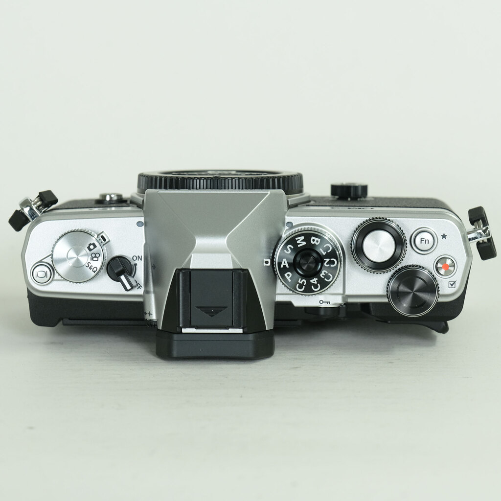 OM SYSTEM OM-3