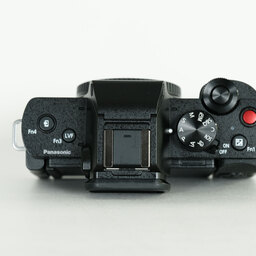 Panasonic LUMIX DC-G100V 標準ズームレンズ ＋ トライポッドグリップキット