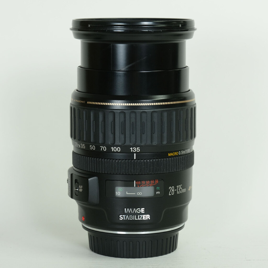Canon EF28-135mm F3.5-5.6 IS USM