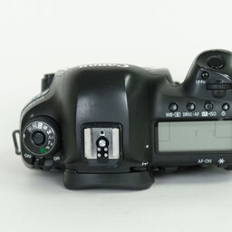 Canon EOS 5D Mark IV