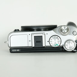 Canon EOS M6 Canon EOS M6