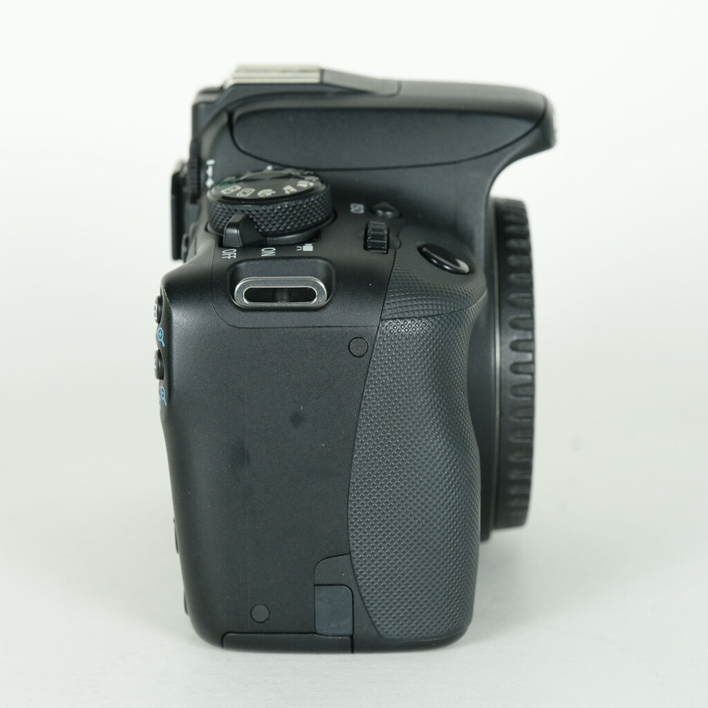 Canon EOS Kiss X7 Canon EOS Kiss X7