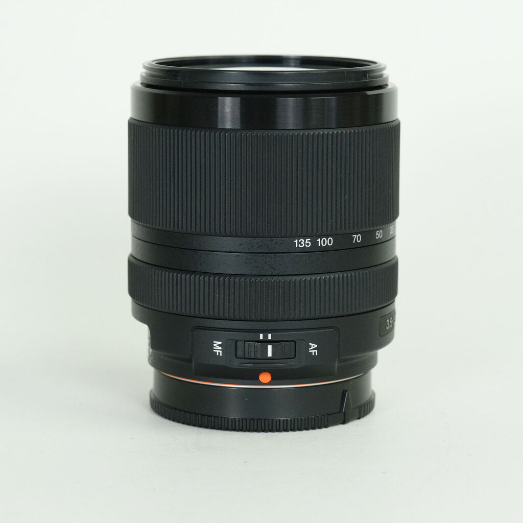 SONY DT 18-135mm F3.5-5.6 SAM SAL18135