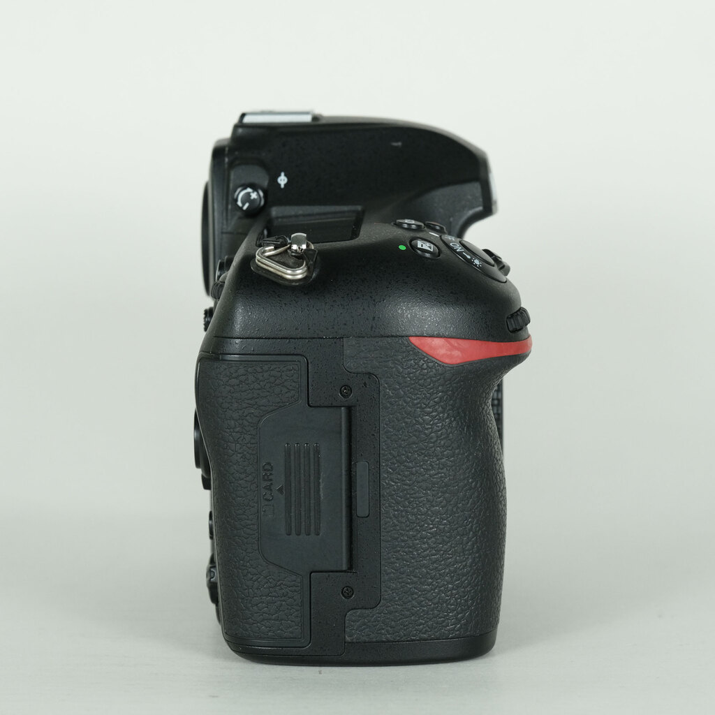 Nikon D850