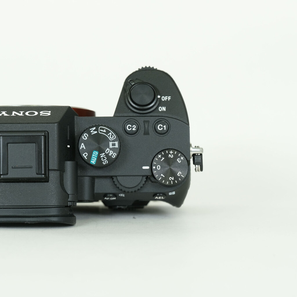 SONY α7 III(ILCE-7M3) SONY α7 III(ILCE-7M3)