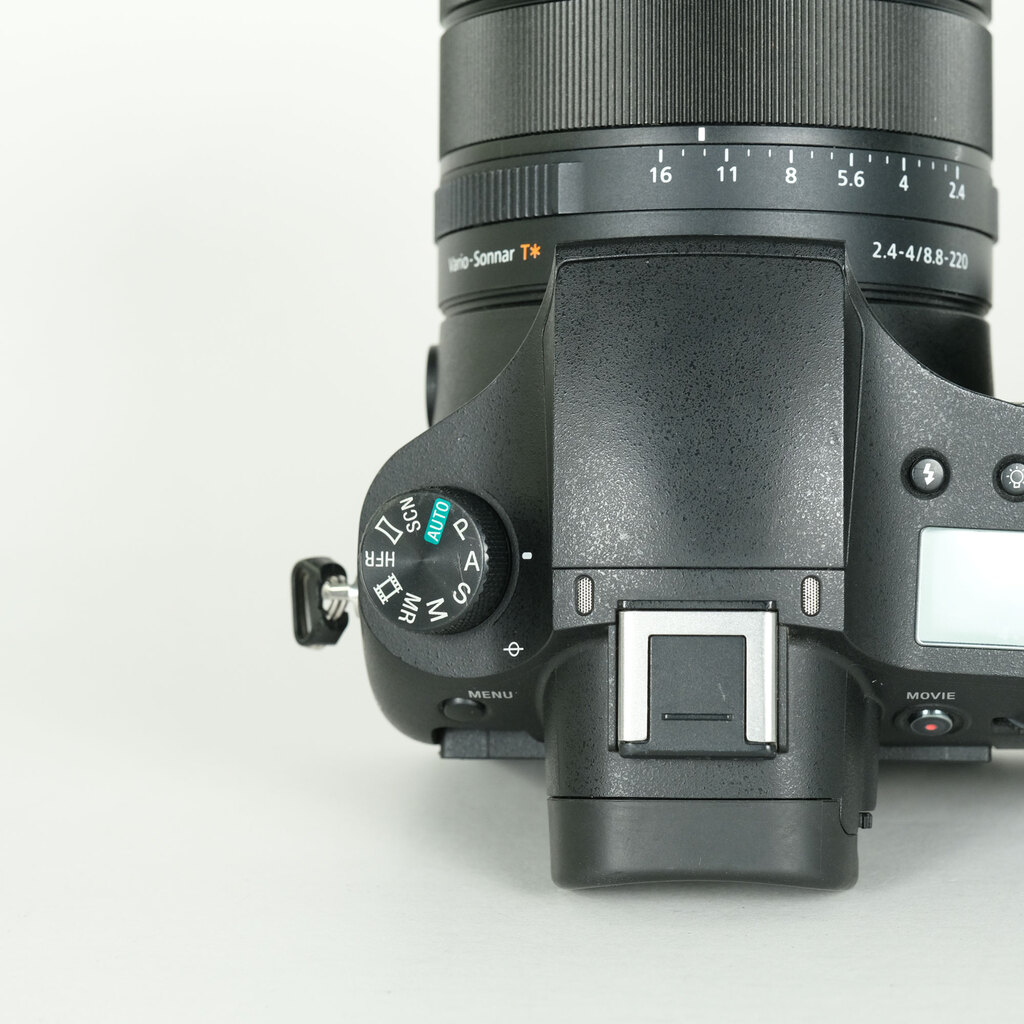 SONY Cyber-shot RX10IV（DSC-RX10M4）の出品 | ONE SCENE（ワンシーン）