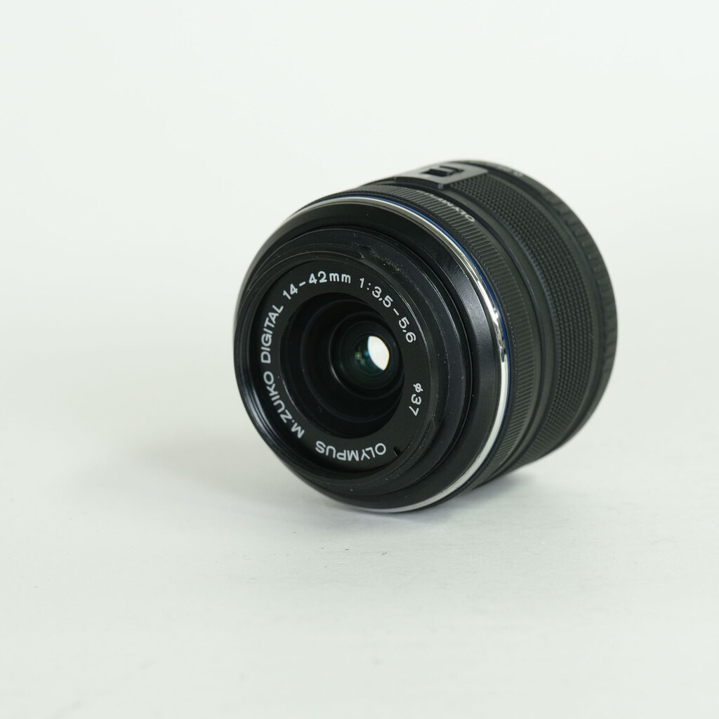 OLYMPUS M.ZUIKO DIGITAL 14-42mm F3.5-5.6IIR ブラック