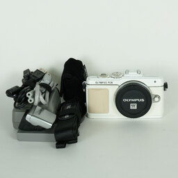 OLYMPUS PEN Lite E-PL7 ボディ ホワイト OLYMPUS PEN Lite E-PL7 ボディ ホワイト