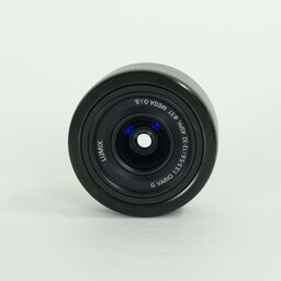 Panasonic LUMIX G VARIO 12-32mm / F3.5-5.6 ASPH. / MEGA O.I.S.