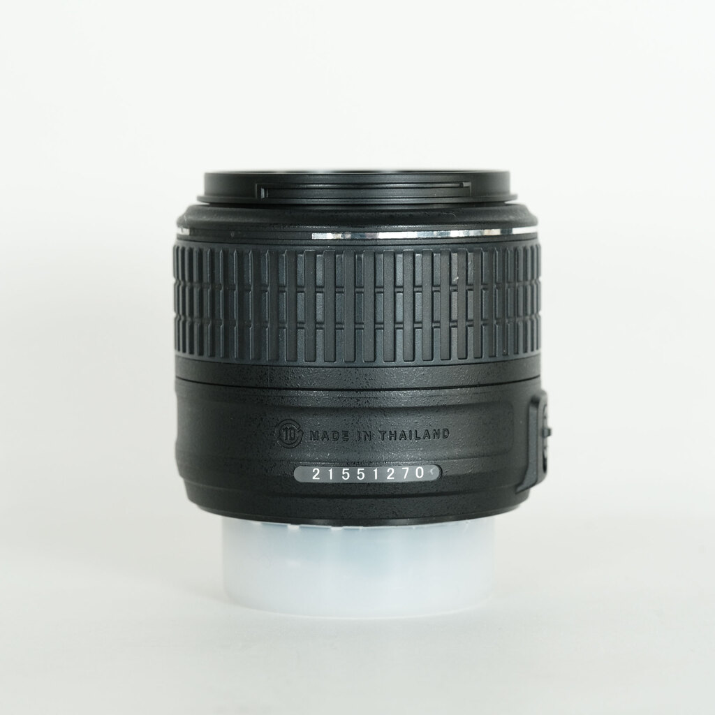 Nikon AF-S DX NIKKOR 18-55mm f3.5-5.6G VR IIの出品 | ONE SCENE