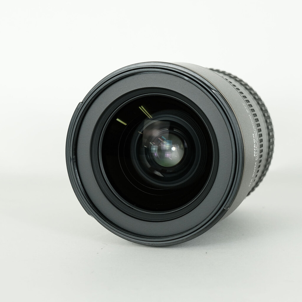 Nikon AF-S DX Zoom-Nikkor 17-55mm f/2.8G IF-ED