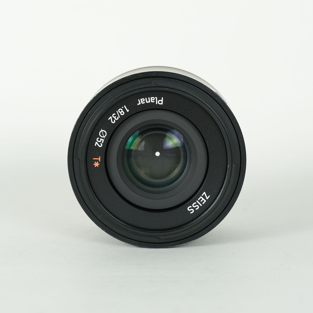 Carl Zeiss Touit 32mm F1.8（ソニーE用）